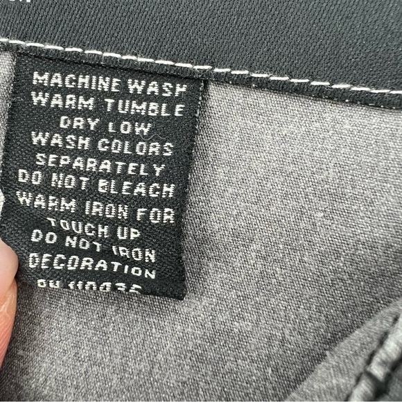 Hard Rock Cafe‎ Shirt Size Large Gray Embroidered Vegas Rock Utility Button Down - Picture 5 of 16